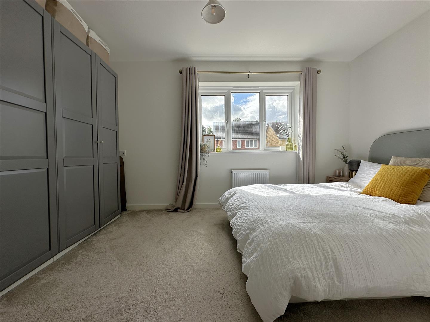 Deere Avenue, Chippenham